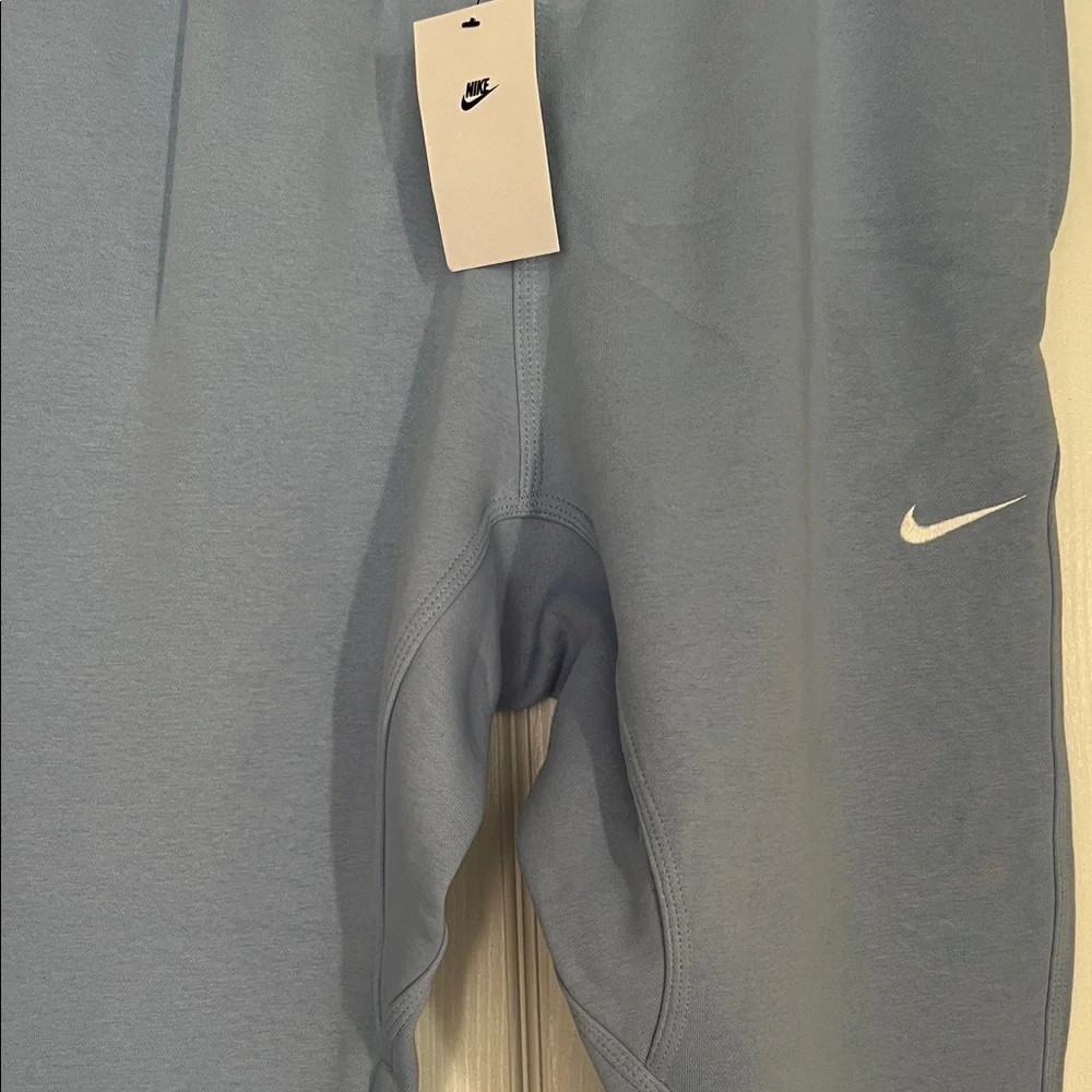 Nike Taper Fit Sweatpants - Picture 3 of 8